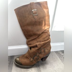Durango Heeled Boots, size 8